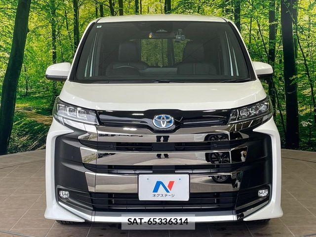 Toyota NOAH HYBRID 2022-04 6791337-14