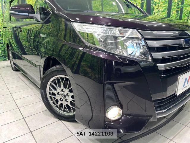 Toyota NOAH HYBRID 2016-02 6791371-12