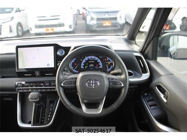 Toyota NOAH HYBRID 2022-10 6792698-20