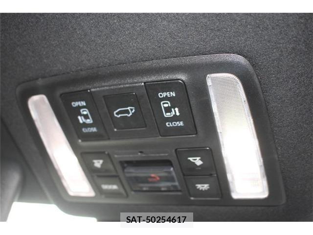 Toyota NOAH HYBRID 2022-10 6792698-27