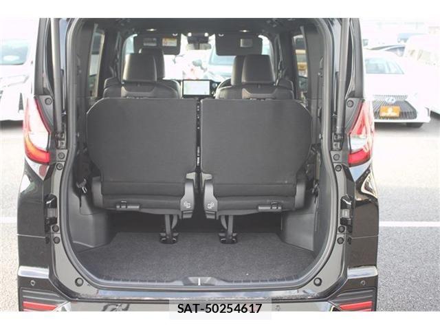 Toyota NOAH HYBRID 2022-10 6792698-28