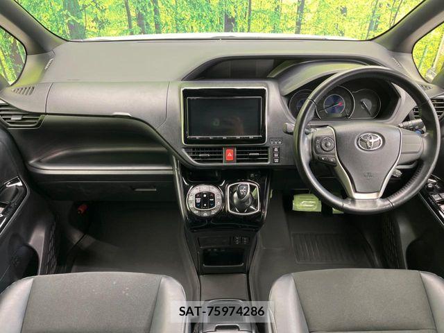Toyota NOAH HYBRID 2018-02 6791358-1