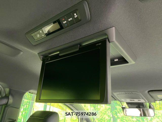 Toyota NOAH HYBRID 2018-02 6791358-3