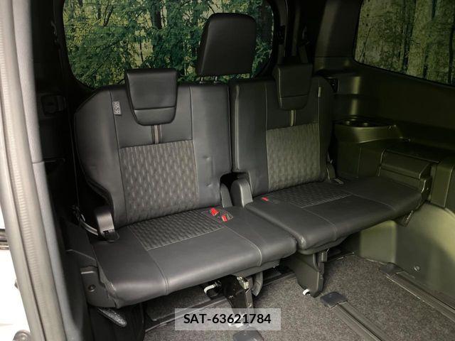 Toyota NOAH HYBRID 2023-08 6791347-9