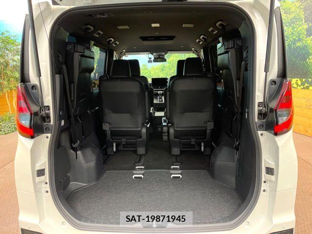 Toyota NOAH HYBRID 2023-05 6791332-9