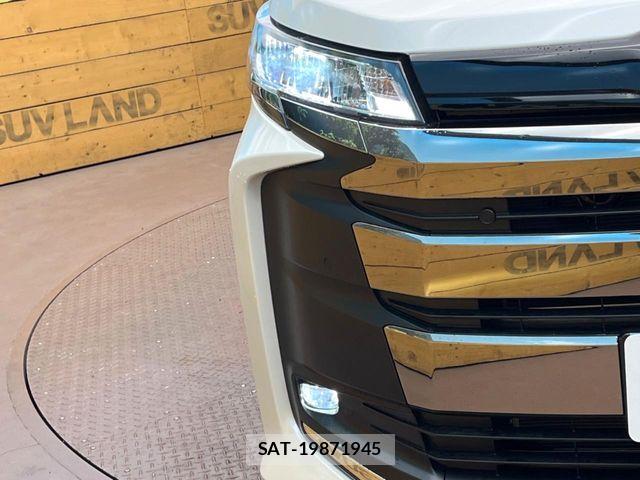 Toyota NOAH HYBRID 2023-05 6791332-11