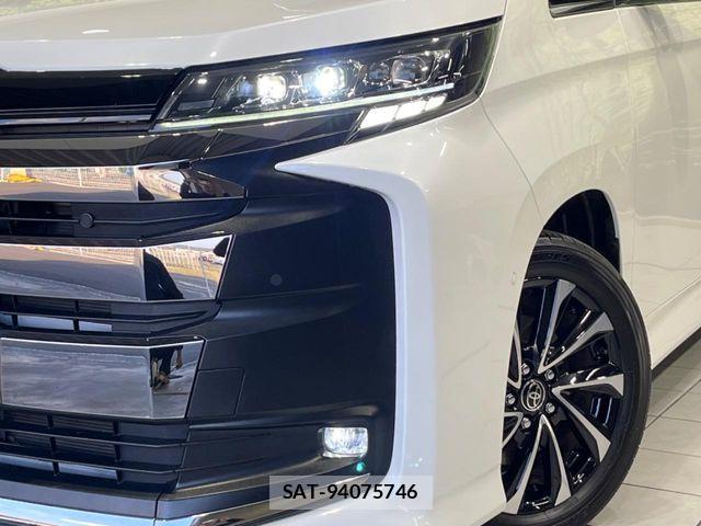 Toyota NOAH HYBRID 2022-04 6791343-12