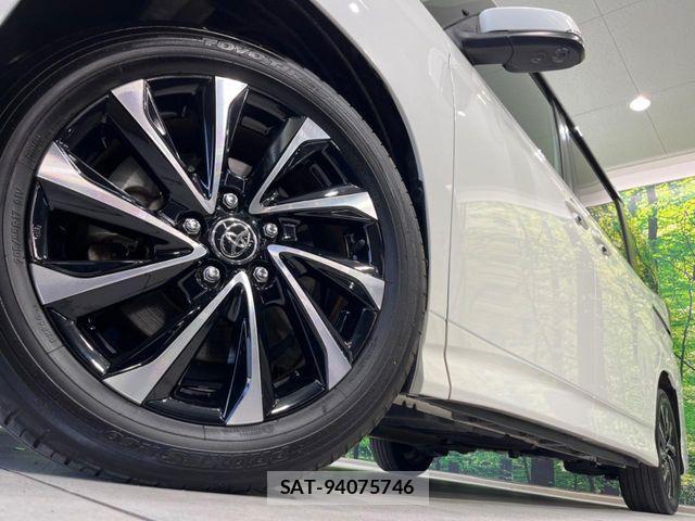 Toyota NOAH HYBRID 2022-04 6791343-13