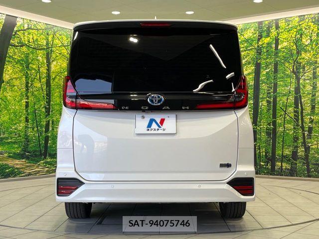 Toyota NOAH HYBRID 2022-04 6791343-15
