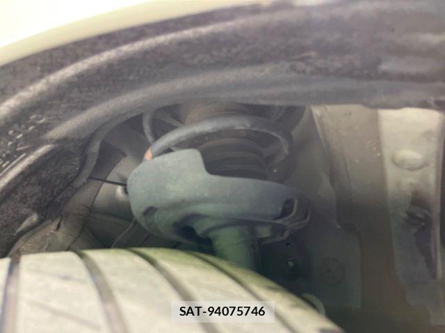 Toyota NOAH HYBRID 2022-04 6791343-19
