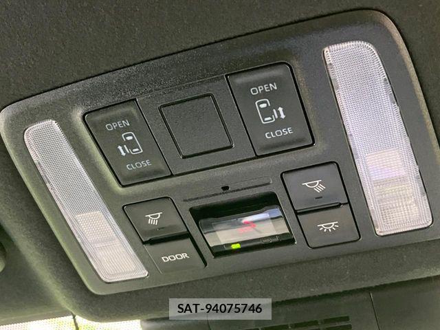 Toyota NOAH HYBRID 2022-04 6791343-2