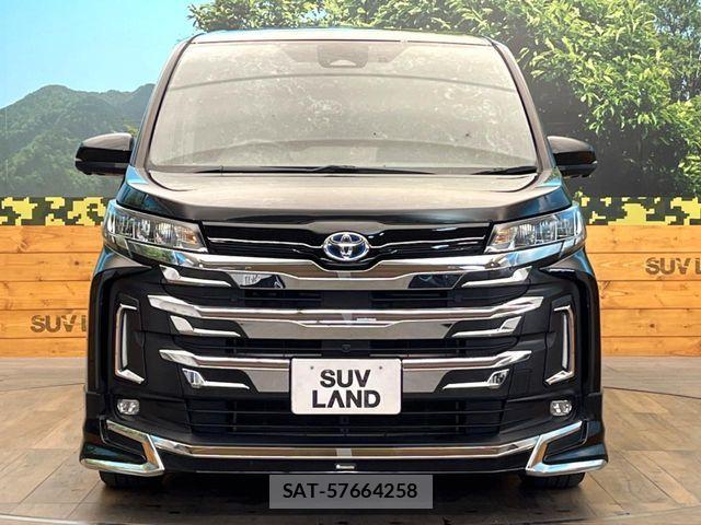 Toyota NOAH HYBRID 2023-06 6791350-14