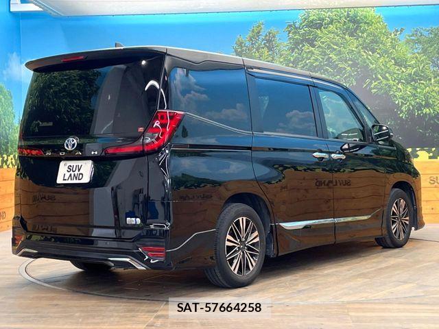 Toyota NOAH HYBRID 2023-06 6791350-16