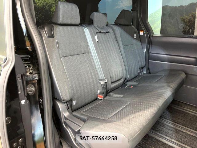 Toyota NOAH HYBRID 2023-06 6791350-8