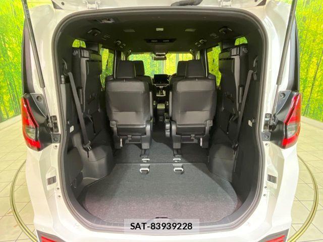Toyota NOAH HYBRID 2024-03 6816260-10