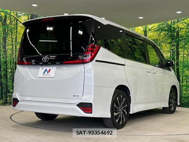 Toyota NOAH HYBRID 2025-10 6816256-17
