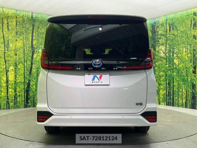 Toyota NOAH HYBRID 2023-07 6816261-15