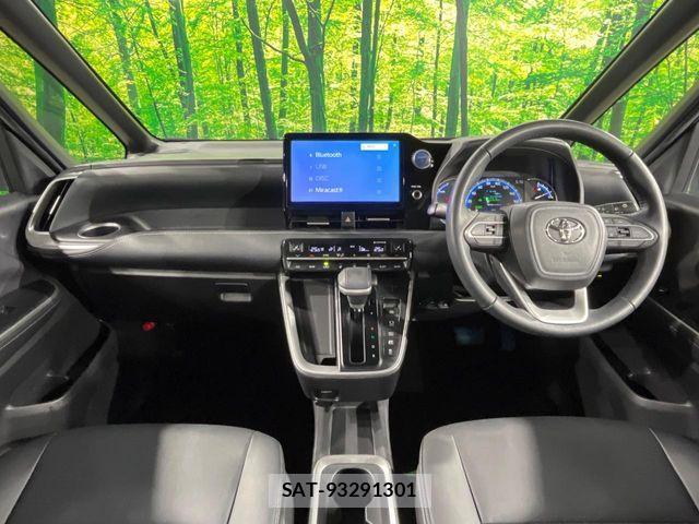 Toyota NOAH HYBRID 2022-10 6816262-1