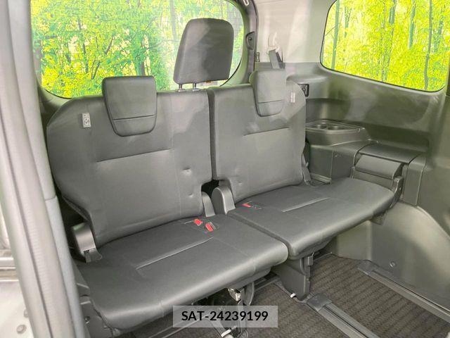 Toyota NOAH HYBRID 2022-10 6816264-9