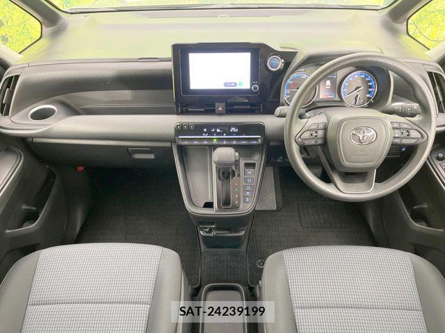 Toyota NOAH HYBRID 2022-10 6816264-1