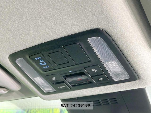 Toyota NOAH HYBRID 2022-10 6816264-4