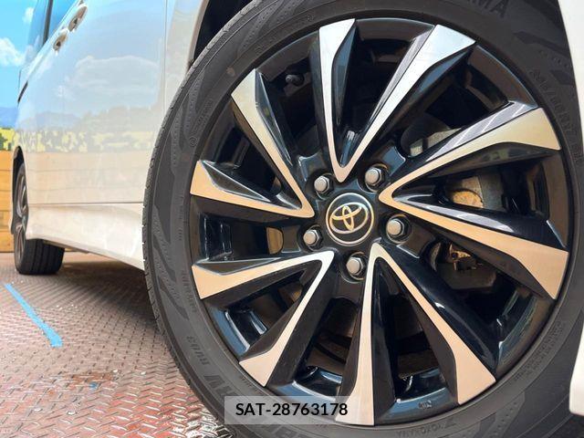 Toyota NOAH HYBRID 2022-07 6910391-13