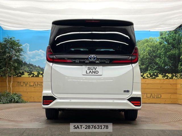 Toyota NOAH HYBRID 2022-07 6910391-15