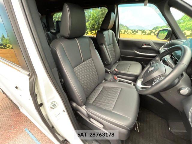 Toyota NOAH HYBRID 2022-07 6910391-7