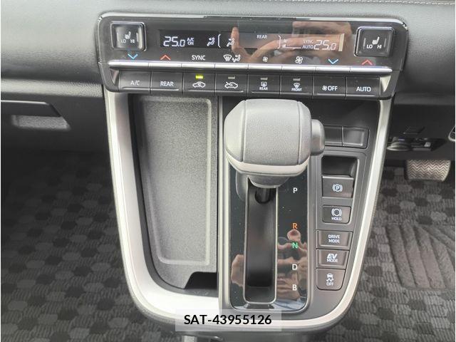 Toyota NOAH HYBRID 2023-09 6910405-18
