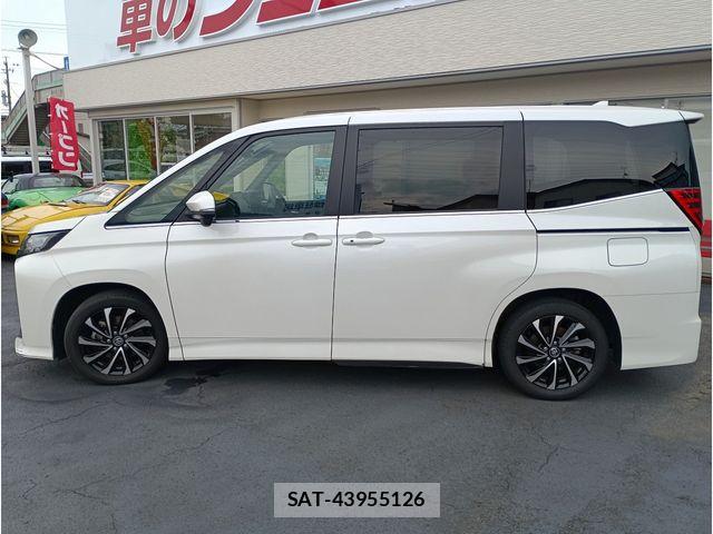 Toyota NOAH HYBRID 2023-09 6910405-7