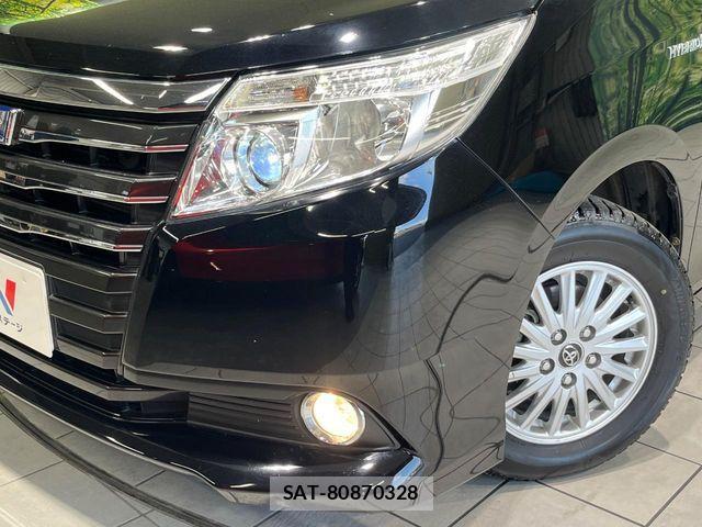 Toyota NOAH HYBRID 2016-08 6910414-12