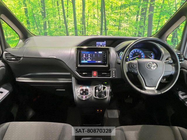 Toyota NOAH HYBRID 2016-08 6910414-1