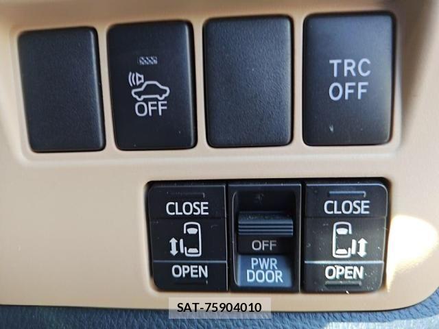 Toyota NOAH HYBRID 2014-12 6910410-13