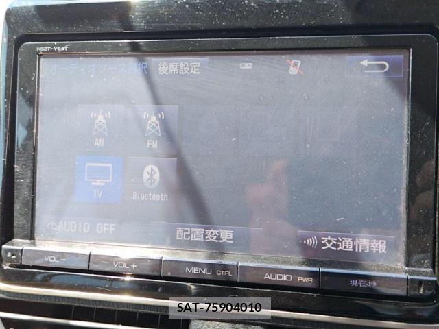 Toyota NOAH HYBRID 2014-12 6910410-17