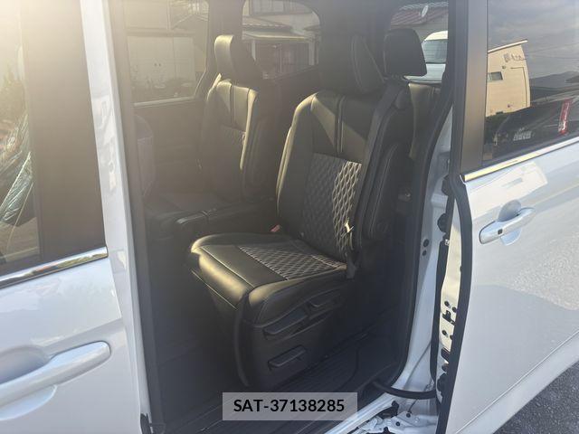Toyota NOAH HYBRID 2026-03 6910379-26
