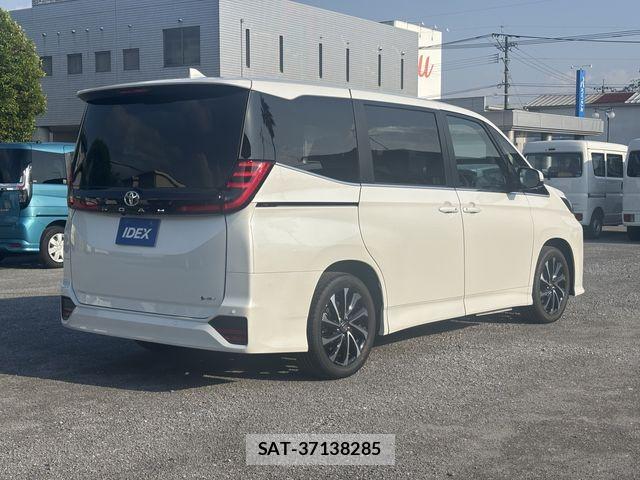 Toyota NOAH HYBRID 2026-03 6910379-7