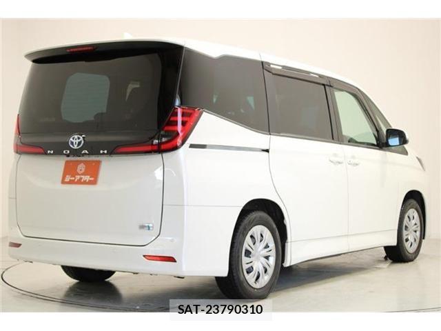 Toyota NOAH HYBRID 2023-03 6910406-11