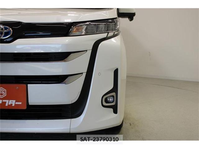 Toyota NOAH HYBRID 2023-03 6910406-13