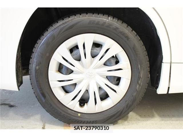 Toyota NOAH HYBRID 2023-03 6910406-22