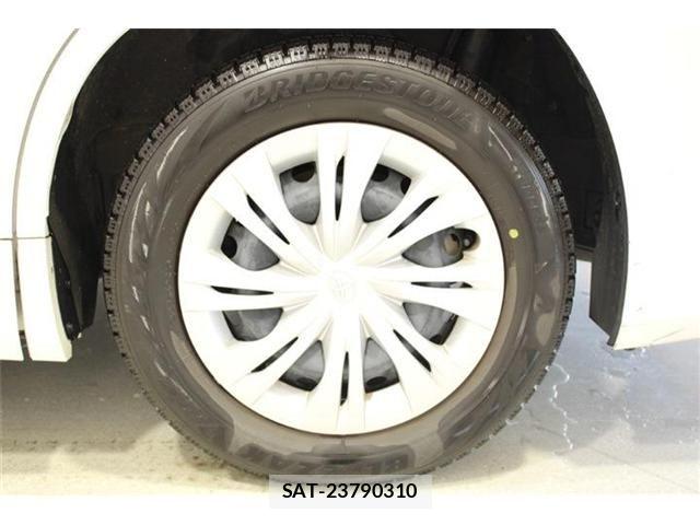 Toyota NOAH HYBRID 2023-03 6910406-23