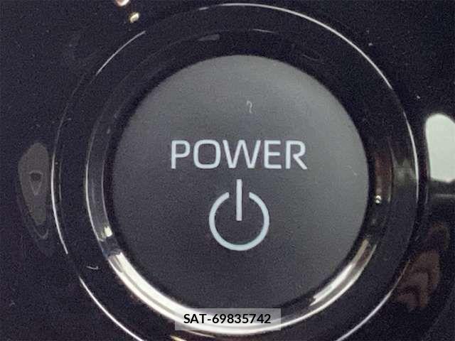 Toyota NOAH HYBRID 2025-06 6910396-11