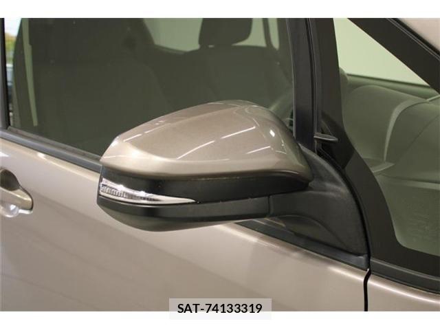 Toyota NOAH HYBRID 2018-10 6910409-20