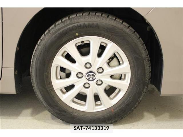 Toyota NOAH HYBRID 2018-10 6910409-21