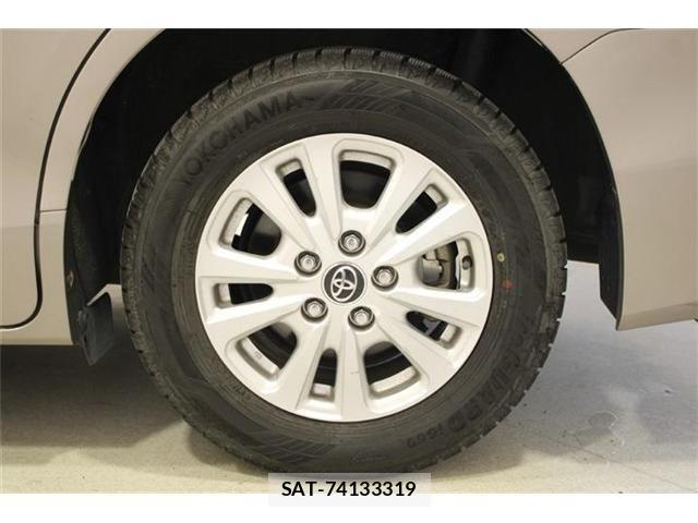 Toyota NOAH HYBRID 2018-10 6910409-23