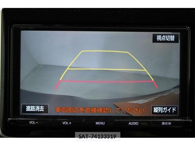Toyota NOAH HYBRID 2018-10 6910409-2