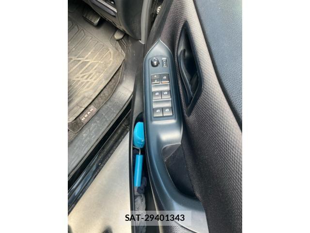Toyota NOAH HYBRID 2015-03 6910423-10