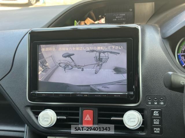 Toyota NOAH HYBRID 2015-03 6910423-15