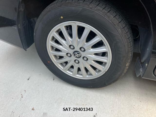 Toyota NOAH HYBRID 2015-03 6910423-6