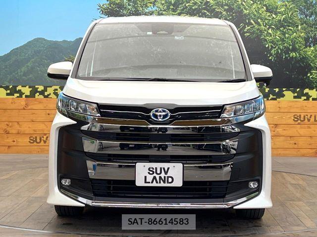 Toyota NOAH HYBRID 2023-06 6910397-14