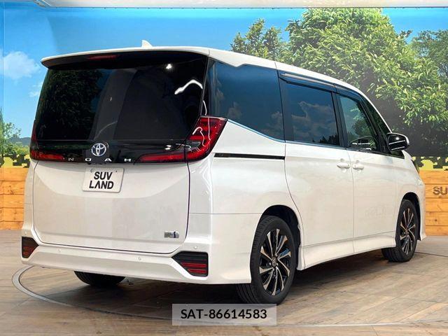 Toyota NOAH HYBRID 2023-06 6910397-16